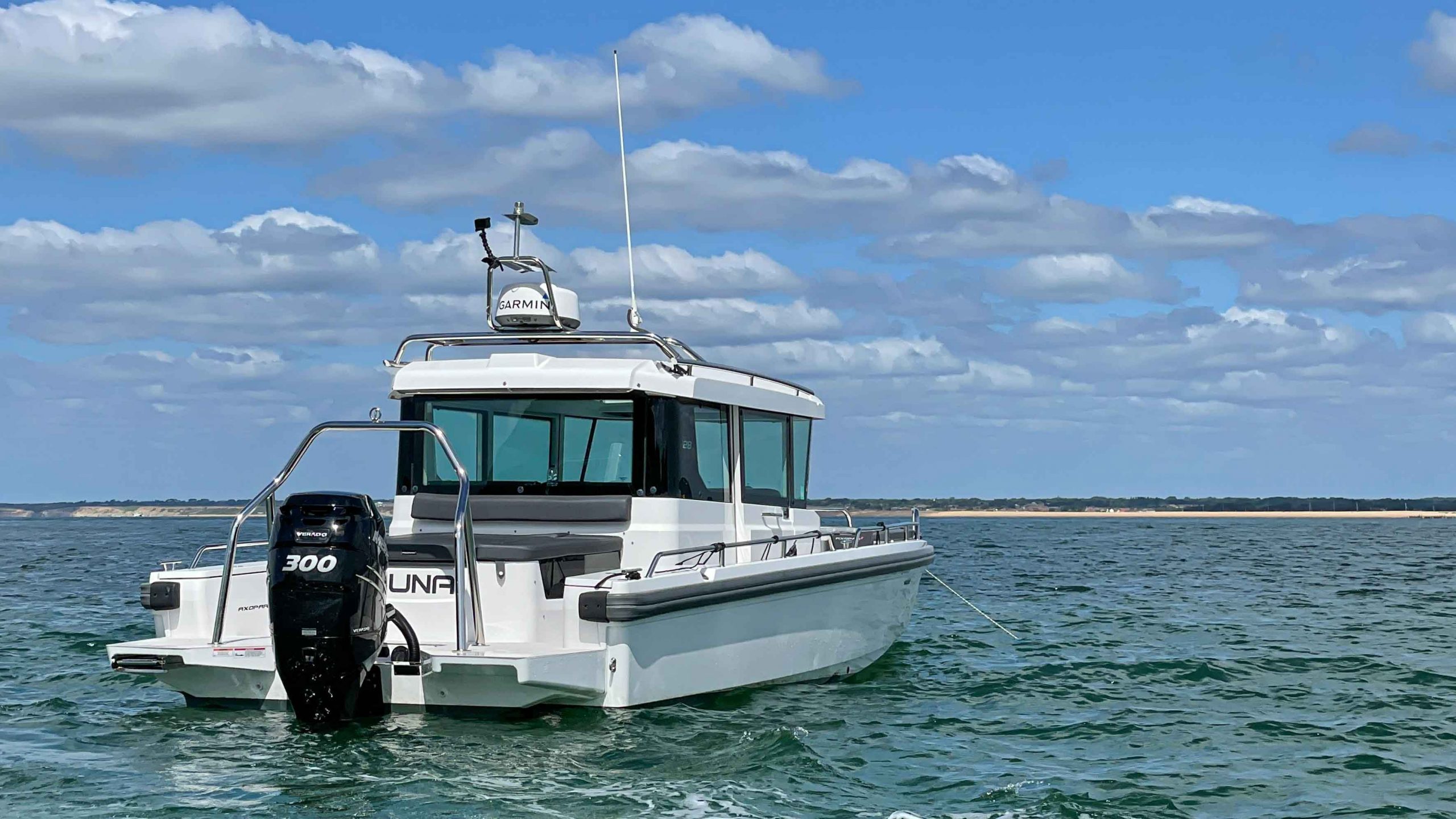 Axopar Charter Solent-17